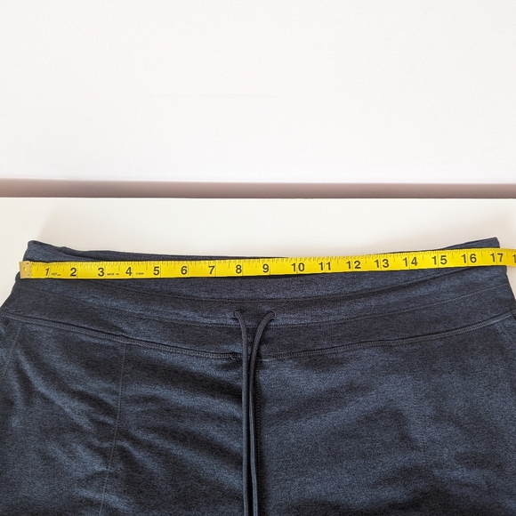 Lolë joggers grey size L - Picture 9 of 10